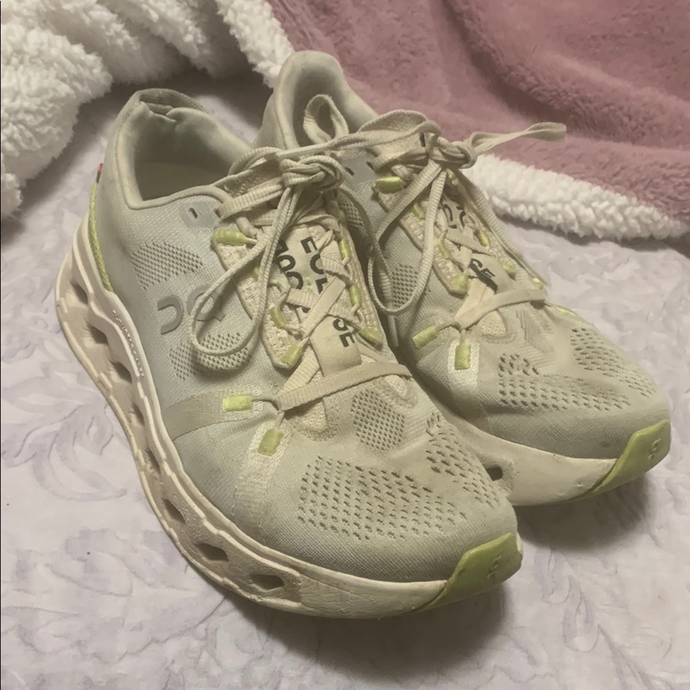 On Running Athletic Shoes White and Green Breathable Mesh